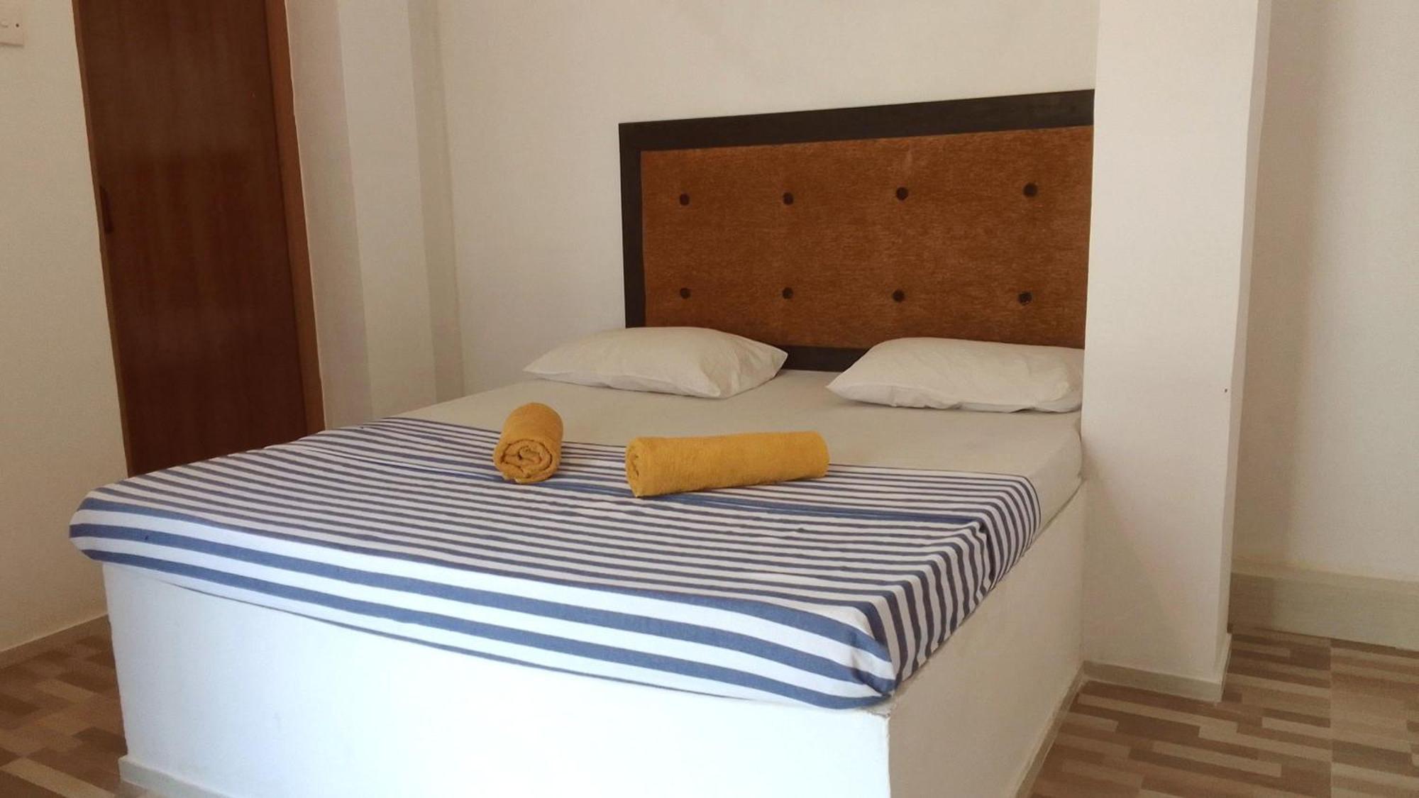 Share Safari House Udawalawe Bed & Breakfast Dış mekan fotoğraf
